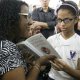 Bibliotecas Municipais recebem óculos que transformam textos em áudio