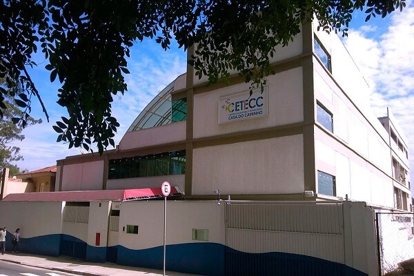 Diretoria Regional de Educação Butantã - DRE Butantã - Kit Escolar